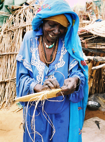 2011_file_IDP_weaving_cropped.jpg